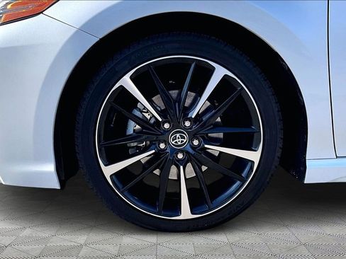 Used 2020 Toyota Camry XSE image 24