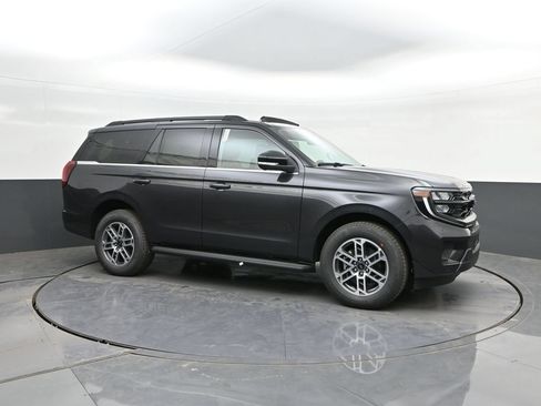 New 2026 Ford Expedition Active RWD image 15