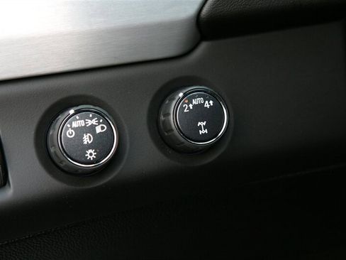 Used 2020 GMC Yukon SLT image 13