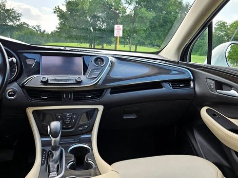 Used 2020 Buick Envision Essence image 30