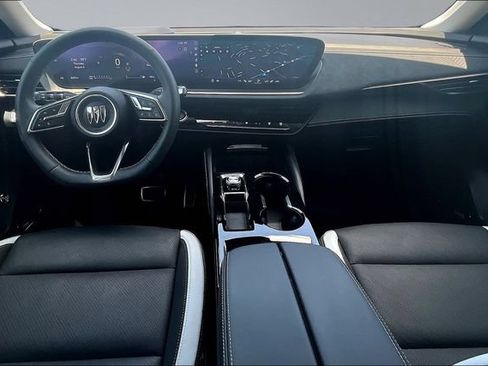 Used 2025 Buick Envision Sport Touring AWD/4WD image 7