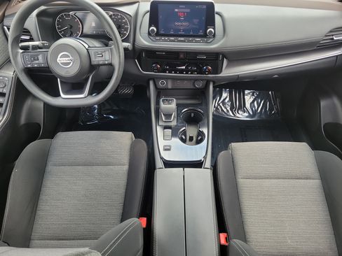 Certified 2021 Nissan Rogue SV FWD image 20