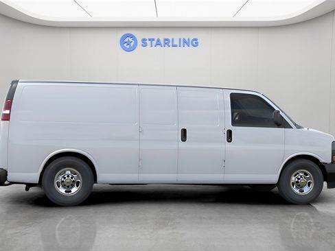 New 2025 Chevrolet Express 2500 Extended image 5