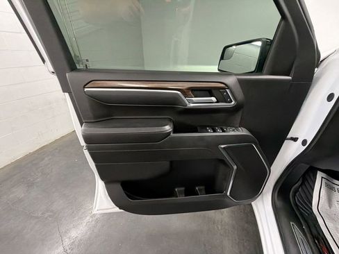 Certified 2024 Chevrolet Silverado 1500 RST AWD/4WD image 22