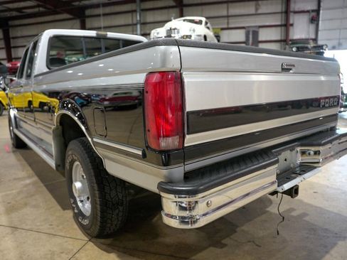 Used 1993 Ford F250 XLT image 6