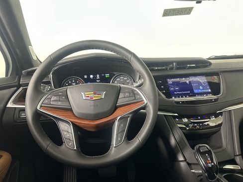 New 2025 Cadillac XT5 Premium Luxury w/ Technology Package image 11