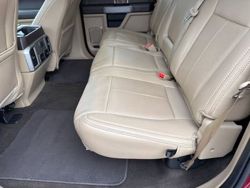 Used 2019 Ford F150 Lariat image 29