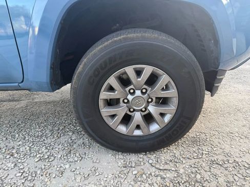 Used 2019 Toyota Tacoma SR5 RWD image 24