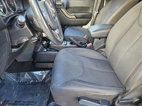 Used 2018 Jeep Wrangler Unlimited Sport S image 14