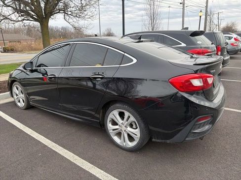 Used 2016 Chevrolet Cruze Premier image 2