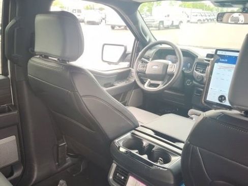 New 2025 Ford F150 Lightning Lariat image 34