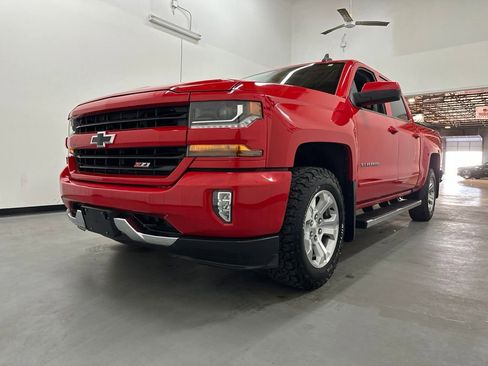 Used 2018 Chevrolet Silverado 1500 LT w/ All Star Edition AWD/4WD image 19