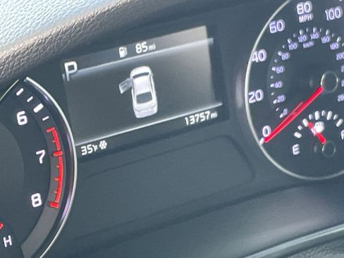 Used 2022 Kia Forte LXS image 31