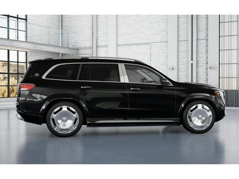 New 2026 Mercedes-Benz Maybach GLS 600 4MATIC image 17