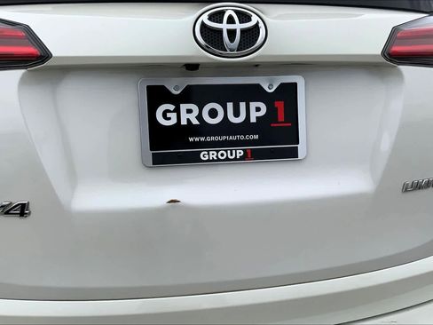 Used 2016 Toyota RAV4 Limited w/ Advanced Technology Package image 10