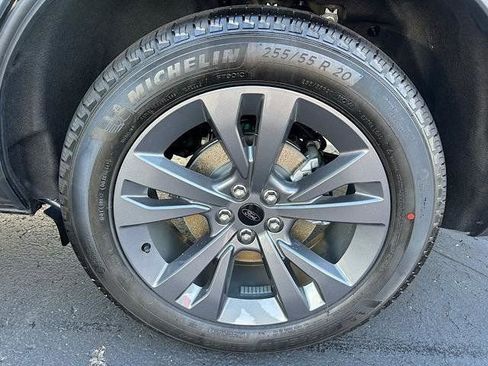New 2025 Ford Explorer Active w/ Active Comfort Package image 15