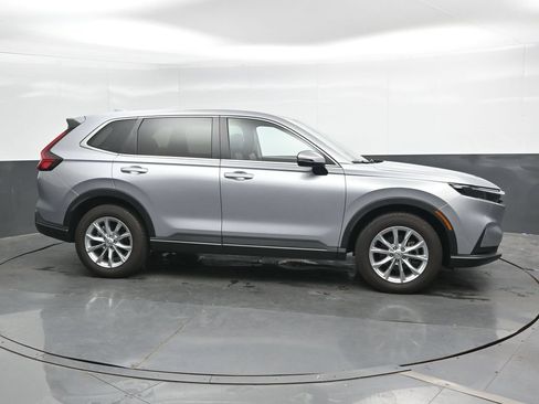 Used 2025 Honda CR-V EX-L image 3