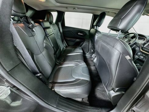 Used 2016 Jeep Cherokee Limited w/ Luxury Group FWD image 35