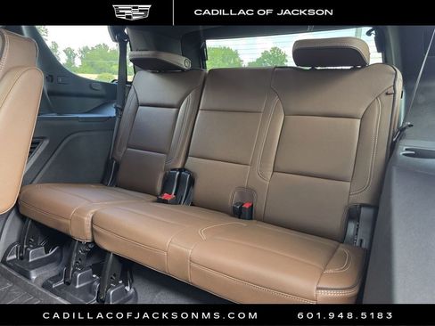 Used 2025 Chevrolet Tahoe High Country RWD image 23