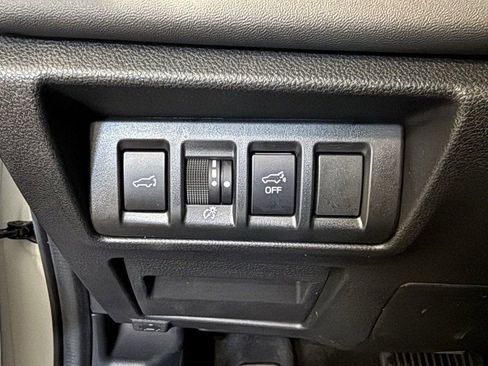 Used 2021 Subaru Outback Limited image 20