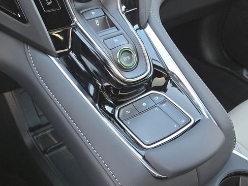New 2025 Acura RDX SH-AWD image 30