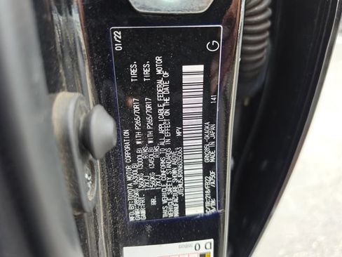 Used 2022 Toyota 4Runner SR5 AWD/4WD image 44