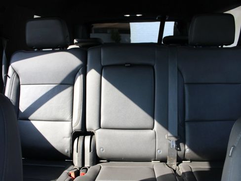 Used 2021 Chevrolet Tahoe LT RWD image 13