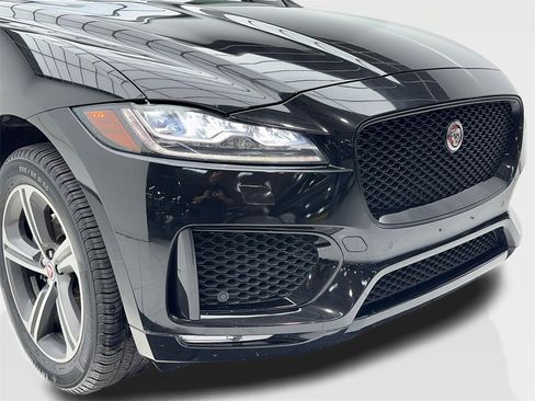 Used 2020 Jaguar F-PACE Checkered Flag image 3
