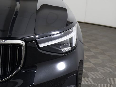 Used 2023 Volvo XC40 B5 Plus w/ Protection Package Premier image 16