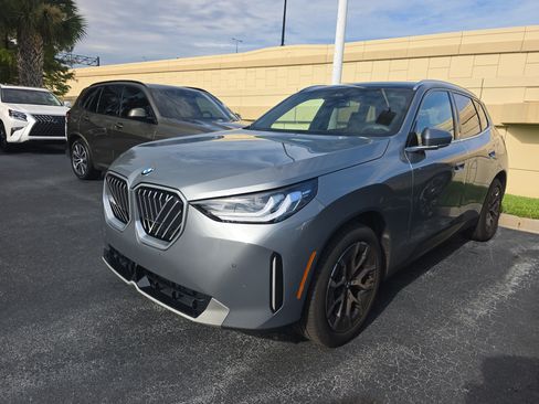 Used 2026 BMW X3 xDrive30i w/ Convenience Package AWD/4WD image 2