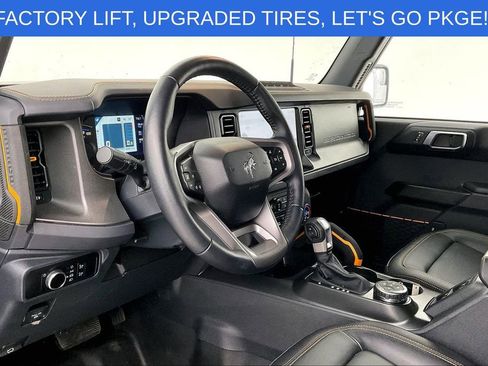 Used 2024 Ford Bronco Badlands w/ Sasquatch Package image 16