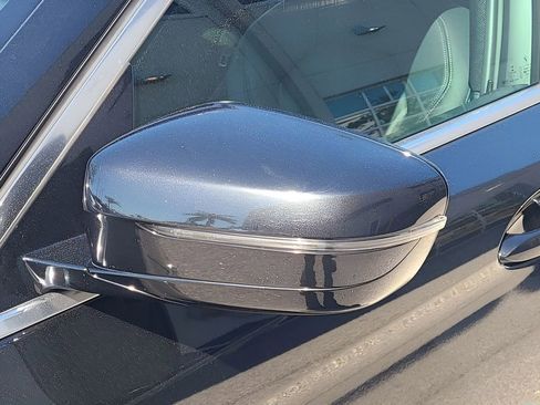 Used 2019 BMW 530i w/ Convenience Package image 18