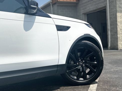 Used 2019 Land Rover Discovery HSE Luxury AWD/4WD image 4
