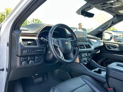 Certified 2022 Chevrolet Suburban High Country w/ LPO, Illumination Package AWD/4WD image 20