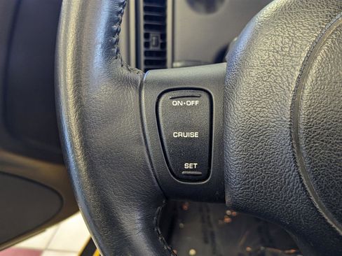 Used 2002 Chrysler Prowler RWD image 17