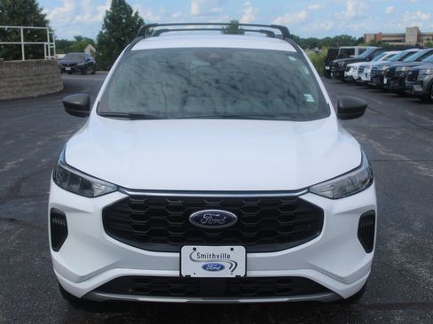 Used 2023 Ford Escape ST-Line w/ Tech Pack #1 AWD/4WD image 8