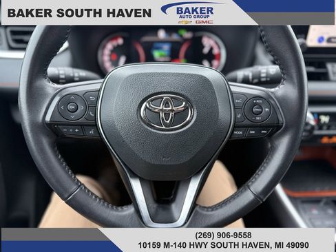 Used 2024 Toyota RAV4 Adventure image 13