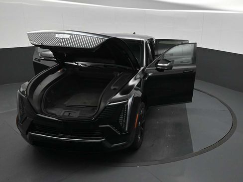 Used 2025 Cadillac Escalade IQ Sport 1 AWD/4WD image 27