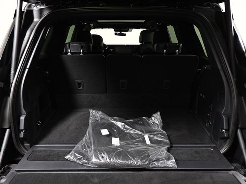 New 2025 Lincoln Navigator Reserve w/ Jet Appearance Package image 19