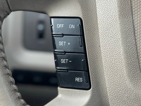 Used 2011 Ford Escape 2WD Hybrid image 30