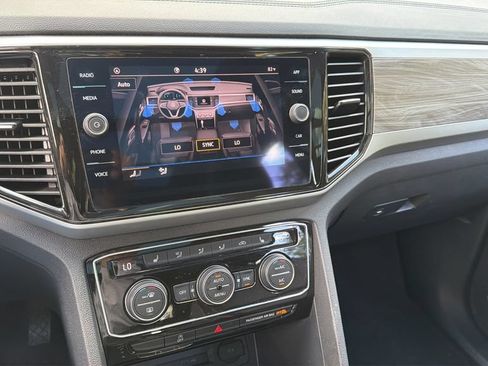 Used 2023 Volkswagen Atlas Cross Sport SE w/ Panoramic Sunroof Package FWD image 23