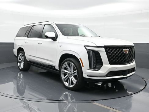 Certified 2025 Cadillac Escalade Sport Platinum AWD/4WD image 13