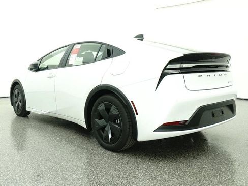 New 2026 Toyota Prius SE image 77