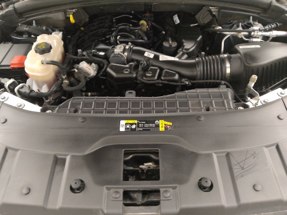 Used 2023 Jeep Grand Cherokee Laredo w/ Luxury Tech Group I AWD/4WD image 30