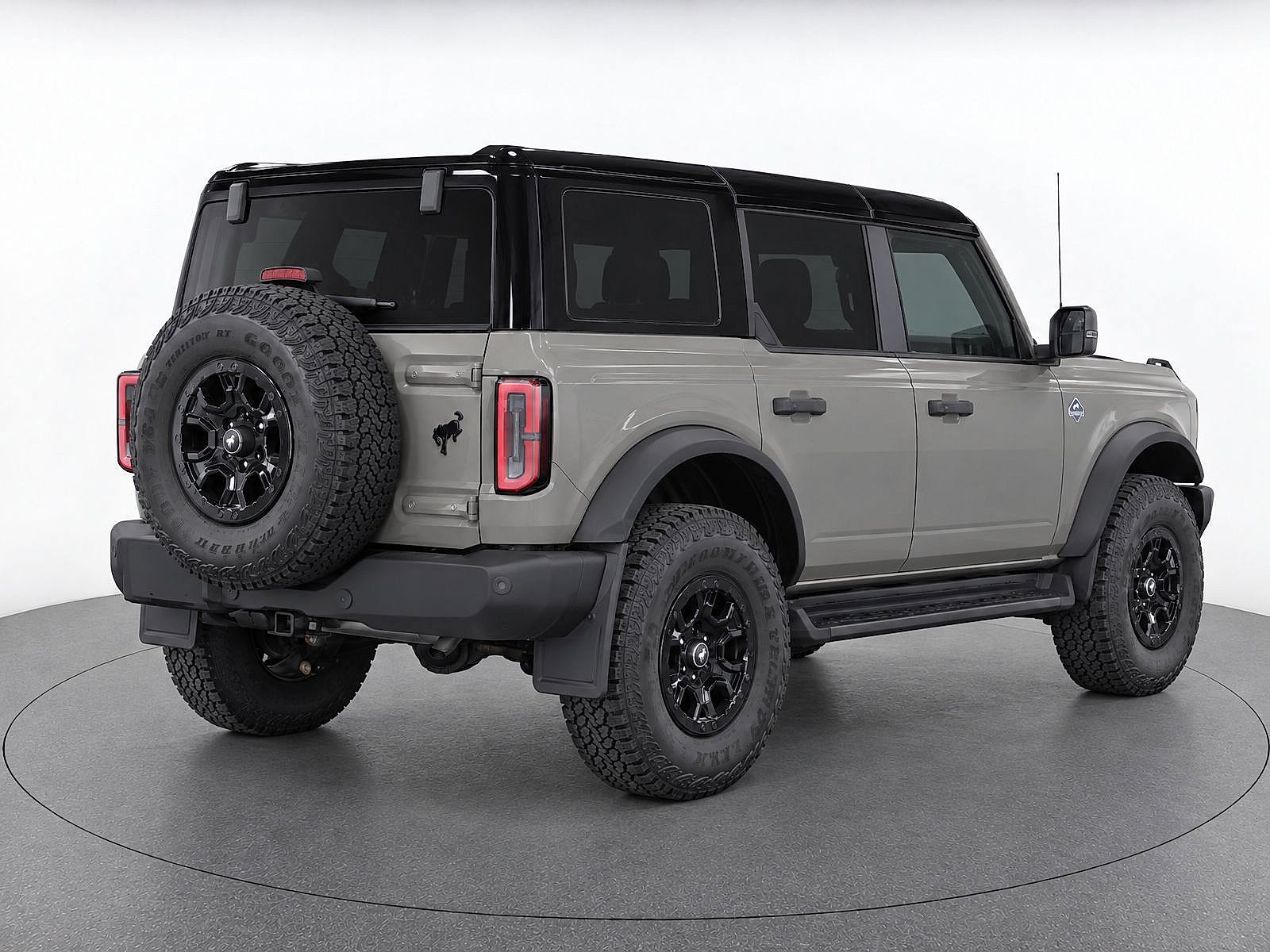 Used 2026 Ford Bronco Outer Banks w/ Sasquatch Package AWD/4WD image 4