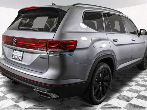 New 2026 Volkswagen Atlas SE image 13