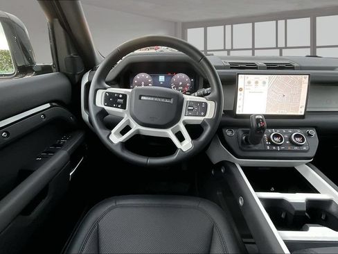 Used 2025 Land Rover Defender 110 S AWD/4WD image 5