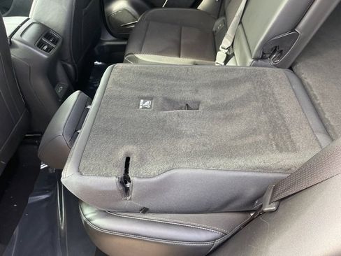 Used 2023 Buick Envision Preferred image 40