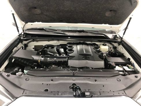 Used 2020 Toyota 4Runner Limited AWD/4WD image 24