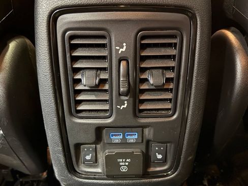 Used 2022 Dodge Durango R/T w/ Blacktop Package AWD/4WD image 24